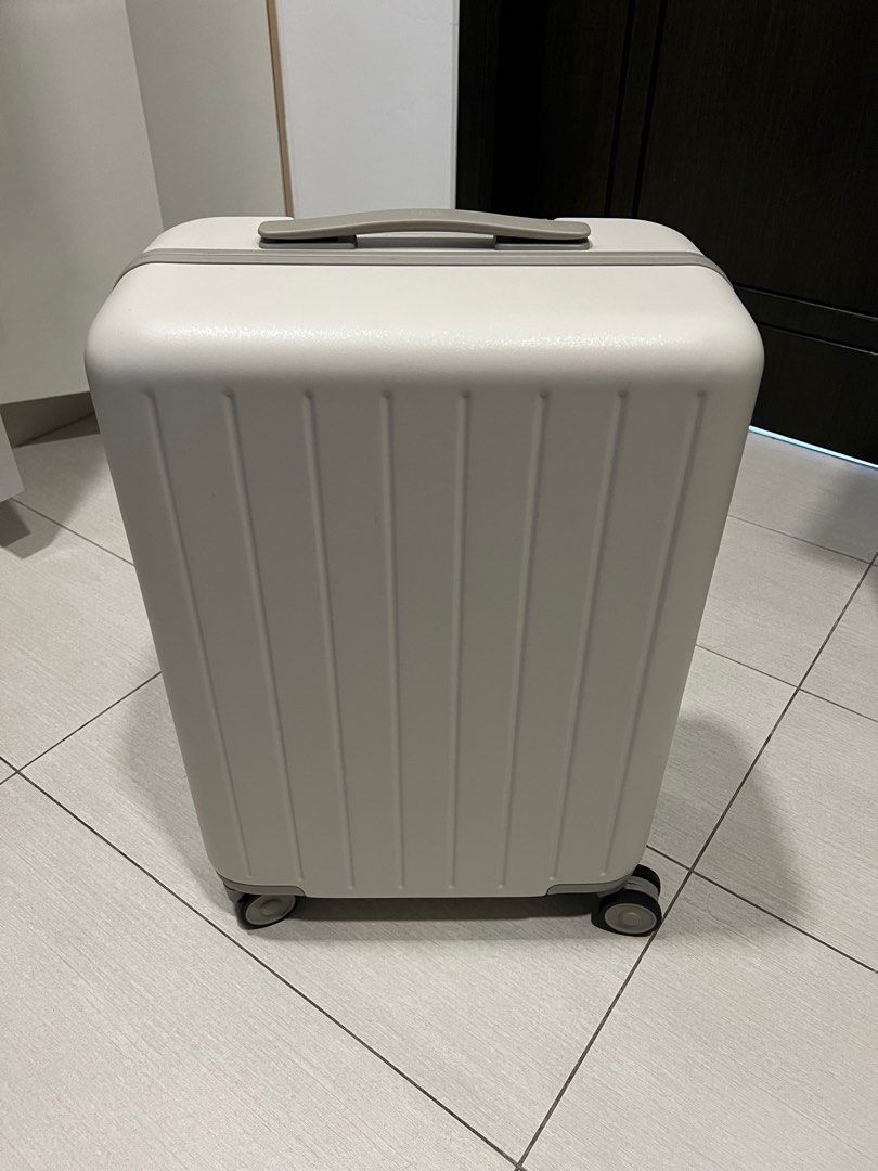 Xiaomi 20 inch luggage, Hobbies & Toys, Travel, Luggage on Carousell