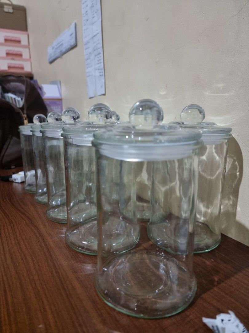 10 pcs Air tight Kitchen Jars (Category: Storage Boxes & Baskets) located in Diffun. Submitted by declutteredbyJill (Listing ID 1246730289, Image 2). Description: •Air Tight •Thick Glass •Reason for selling: Switching to plastic containers dahil may baby na.