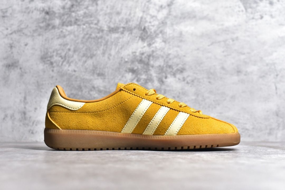 Cheap yellow clearance trainers