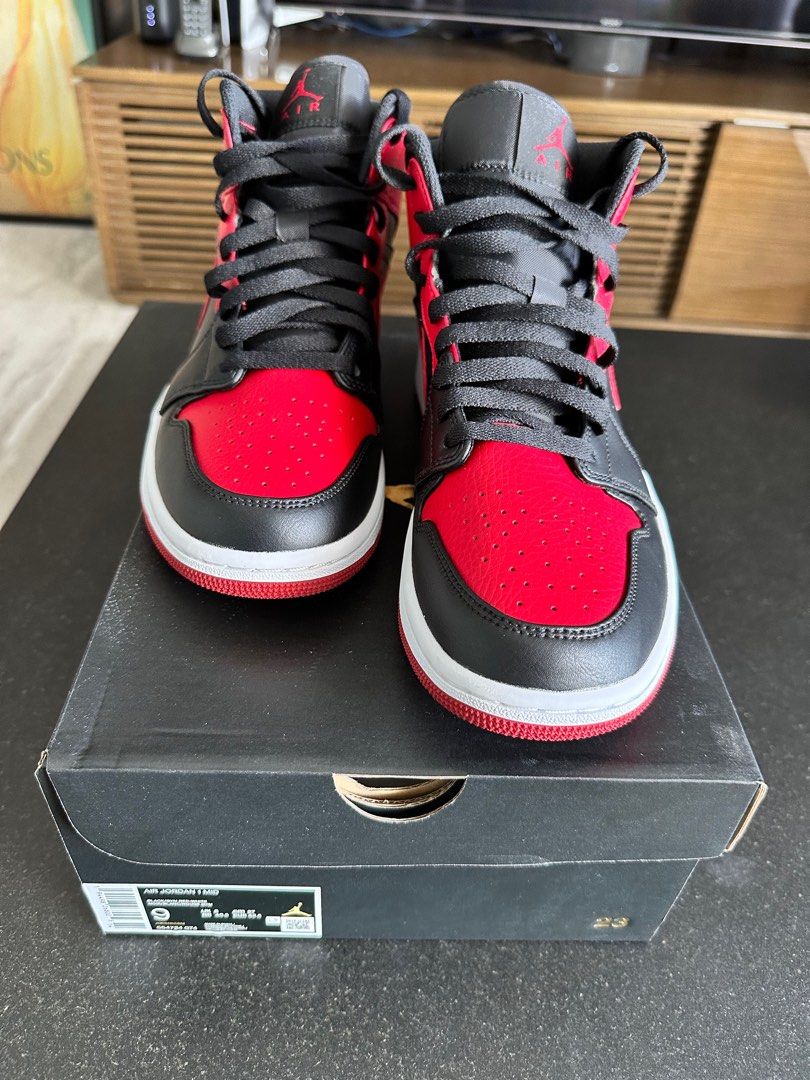 Air Jordan 1 Mid Banned for sale