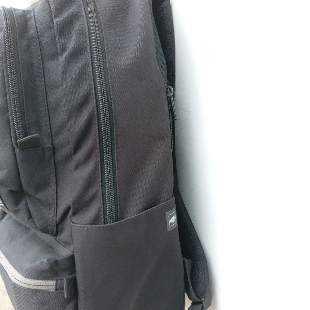 American tourister office backpack on Carousell