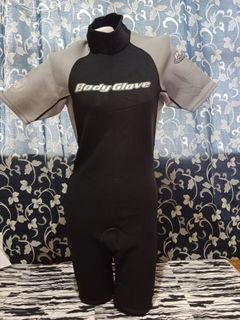 Authentic BODY GLOVE Pro Series 2.1 mm Short Sleeves Back Zip WETSUIT shorts 🏄‍♀️ 🌊