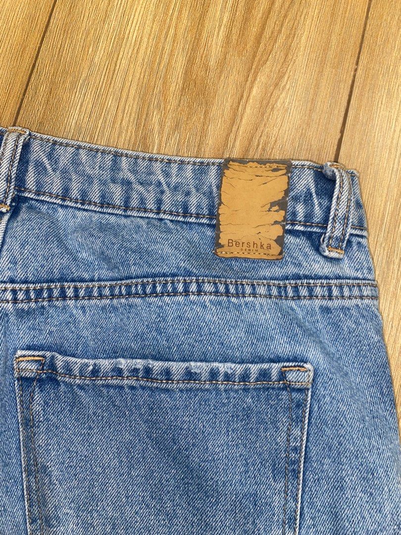 Faded skater-fit jeans - Denim - Men | Bershka
