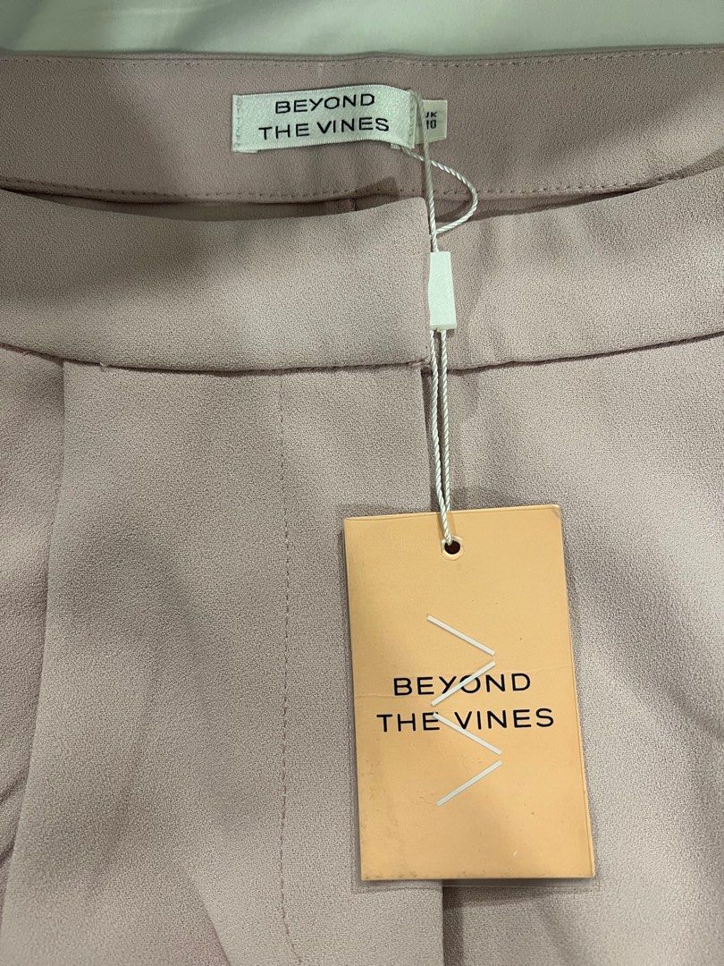 BEYOND THE VINES - LIGHT PINK WIDE LEG CULOTTES (Category: Other Bottoms) located in Quezon City. Submitted by shopsecondfits (Listing ID 1246627431, Image 3). Description: Original Price: P3990 RFS: too small for me :( .