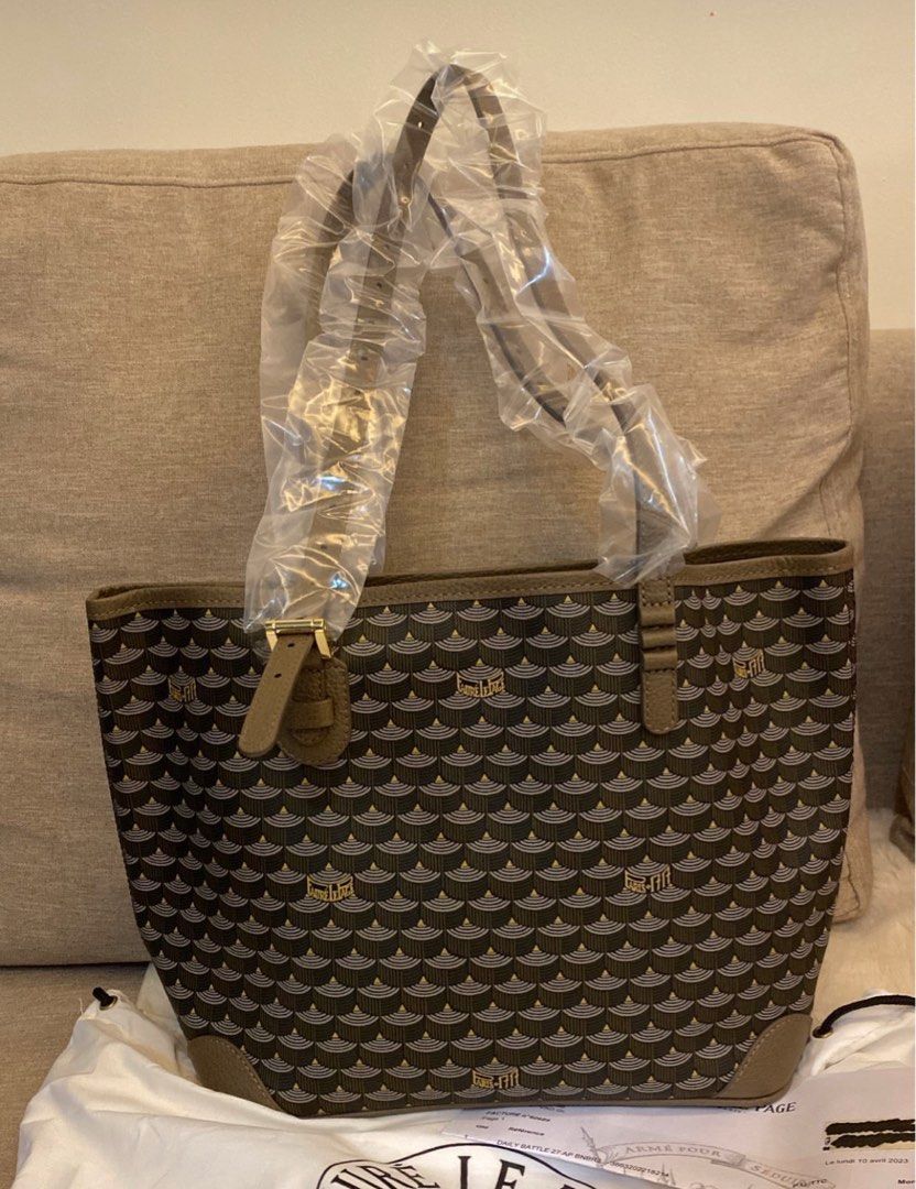 Bnew FLP DAILY BATTLE 27 (Category: Luxury Bags & Wallets) located in Santa Ana. Submitted by astonandariana (Listing ID 1246596948, Image 1). Description: .