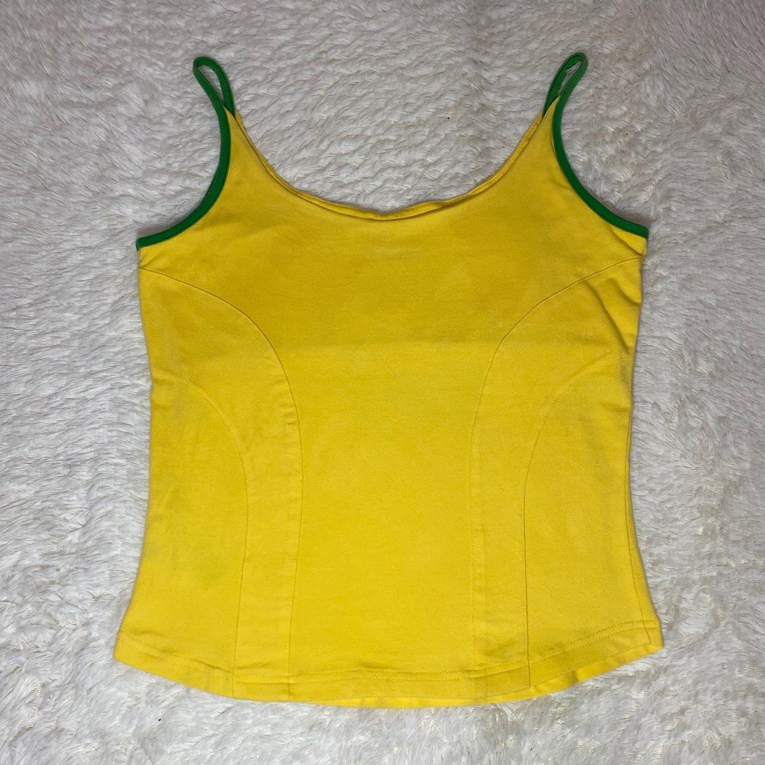 Brasil Puma Vintage Top (Category: Sleeveless) located in Pasig City. Submitted by luxthings (Listing ID 1246733796, Image 2). Description: - i swear super pretty!!!!!! - small to large - body hugging!! - authentic & vintage, hard to find 😩 - girl ang ganda nito swear - more inspo in pinterest .