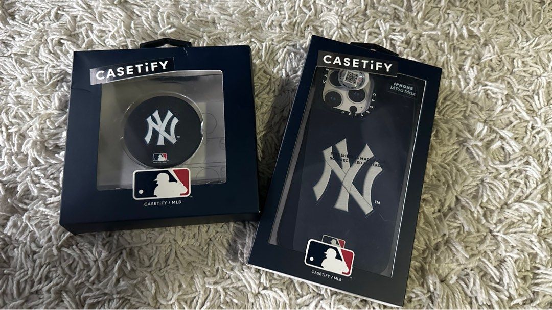 Casetify MLB Mirror case and wireless charger ( New York Yankee for iPhone 14 Pro Max), Mobile