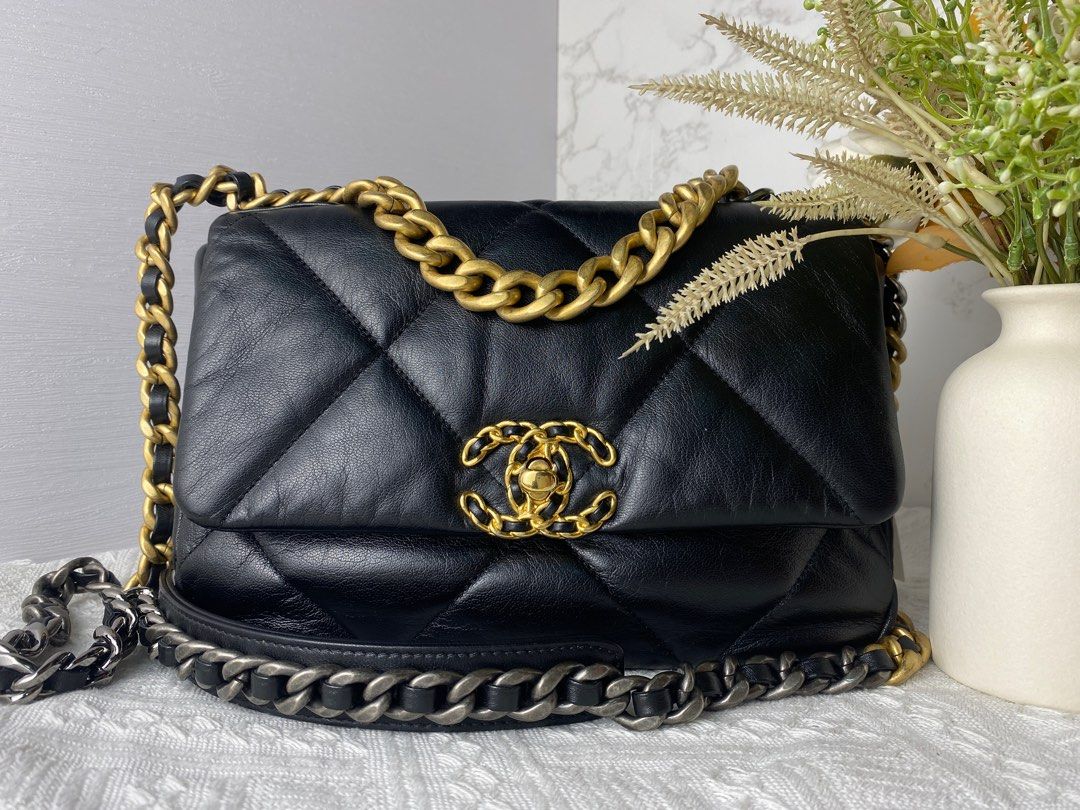 CHANEL 19 BAG! My Honest Review  Opinion of the SMALL CARAMEL