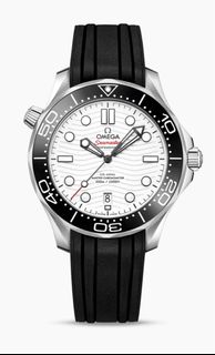 (Category: ) located in . Submitted by chrono_boutique (Listing ID 1246691356, Image 1). Description: .
