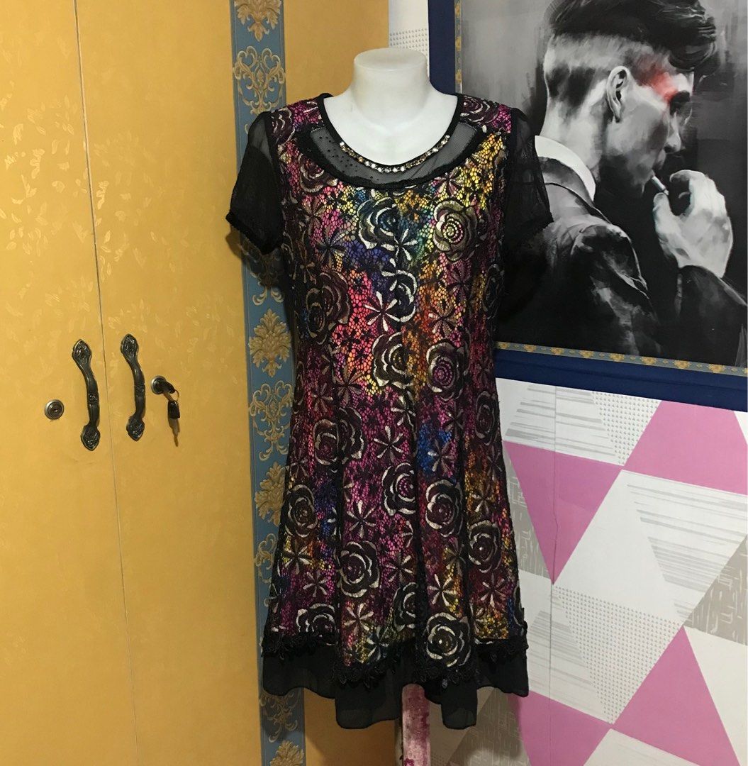 Classy Lace Detail Dress (Category: Dresses) located in Pasig City. Submitted by realityhits (Listing ID 1246579684, Image 1). Description: Condition: 9/10 Flaw: Last photo. Pwede nyo alisin nalang yang design na yan if wala kayong pangpalit na gems. Note: Not yet washed ang mga items… kayo na maglaba mga sissy. .