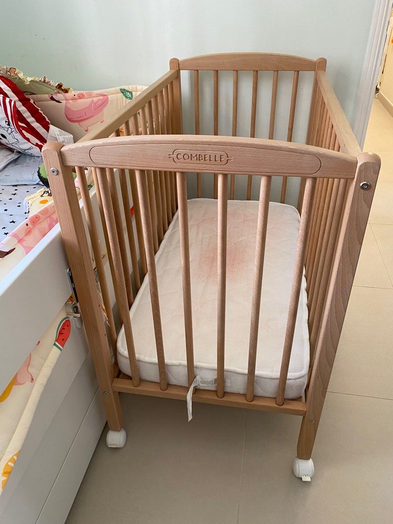 Combelle Mini Arthur Carousell