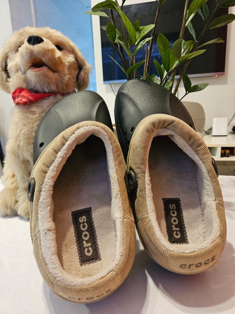 Fur top lined clogs