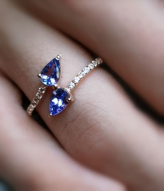 Custom Made Double Pear Natural Tanzanite Moissanite Pears By