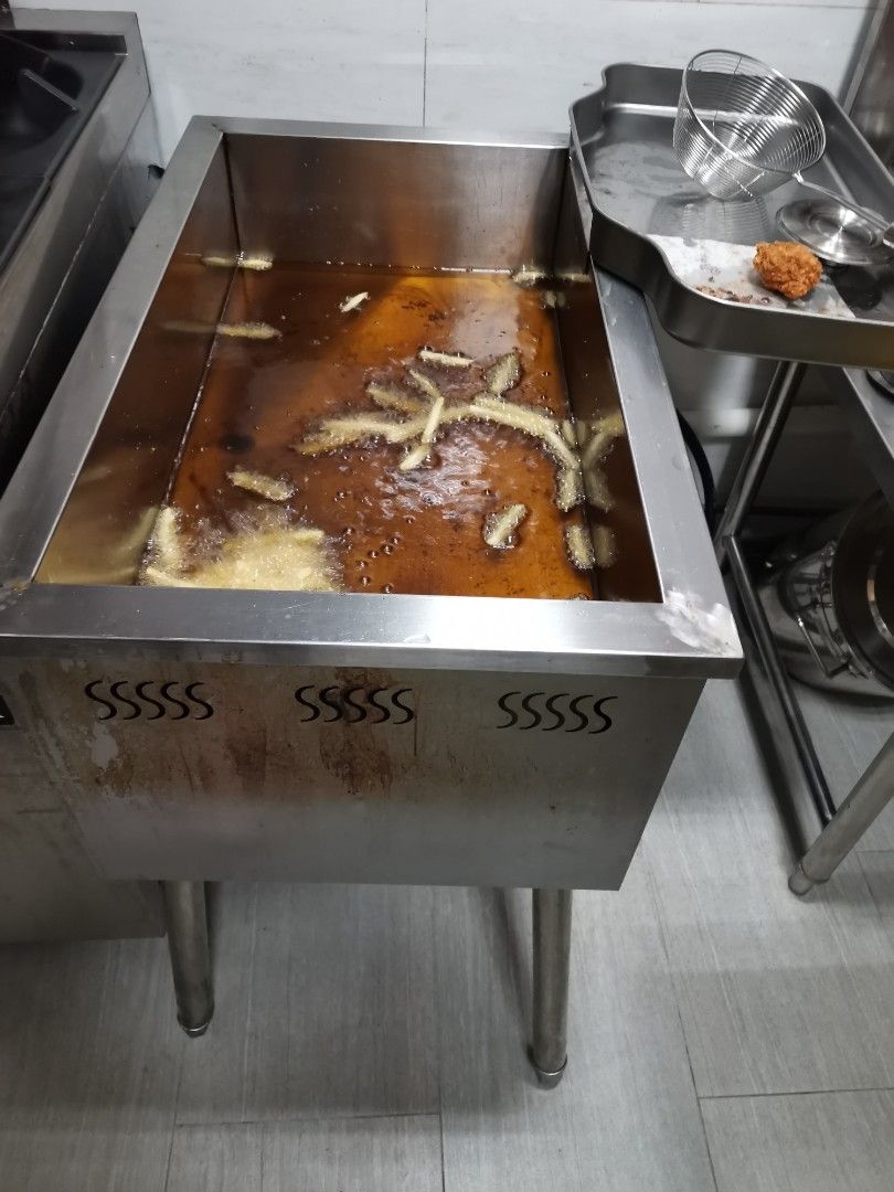Deep fryer LPG Gas, Self standing, easy to drain and wash, commercial