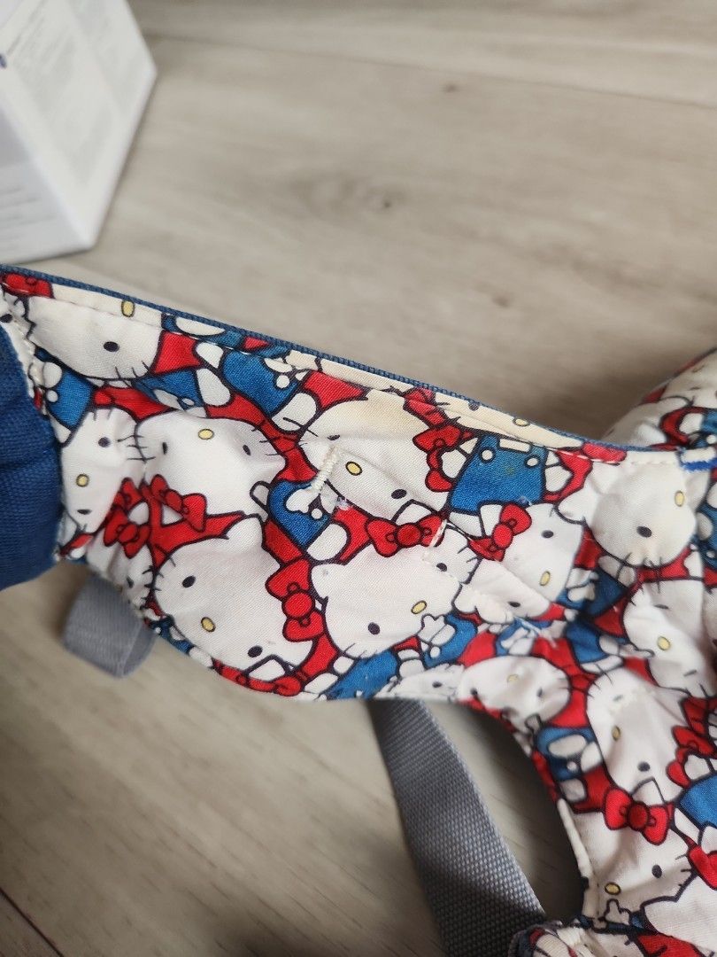 Ergobaby Omni 360 Carrier hello kitty, Babies & Kids, Going Out