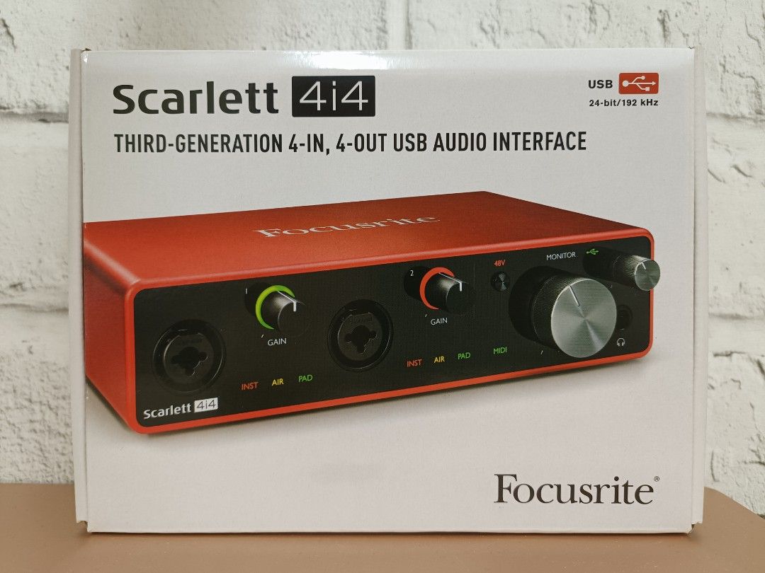 Focusrite Scarlett 系列第三代錄音介面－ 4i4 3rd Gen, 耳機及錄音