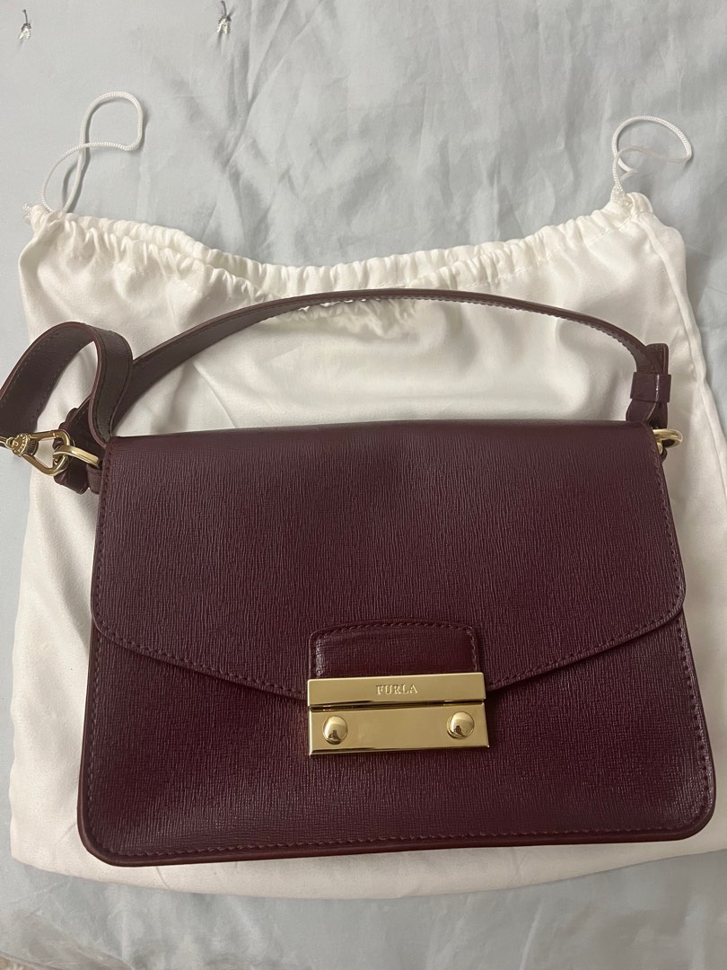 Furla julia shoulder bag store