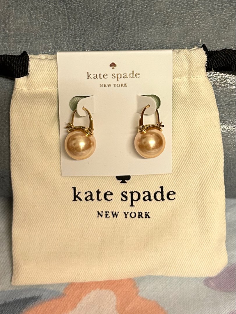 Kate Spade 香檳色珍珠耳環一對, 女裝, 飾物及配件, 耳環- Carousell