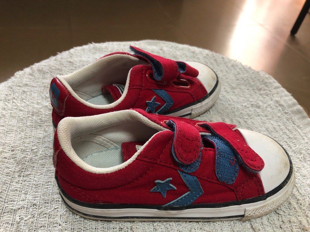 Red converse clearance star