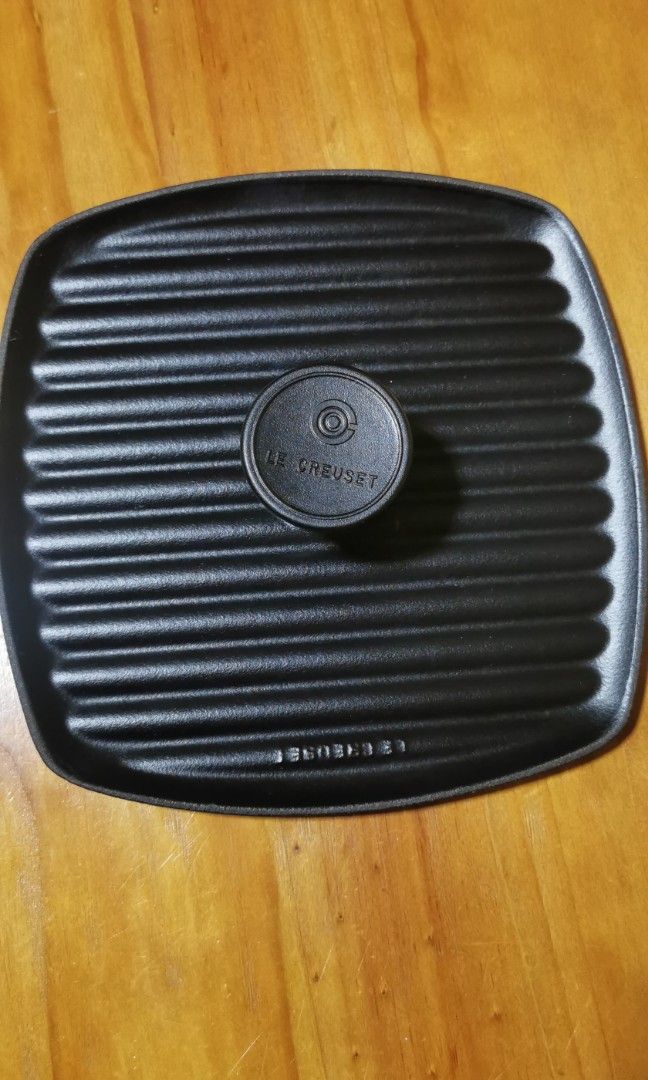 Le Creuset Grill press panini press, Furniture & Home Living