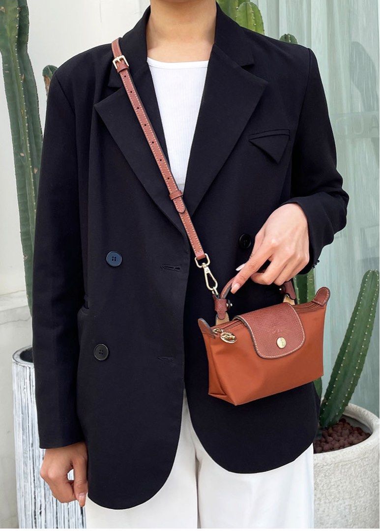 Small pouch 2025 bag with strap