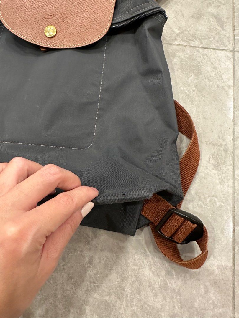 Longchamp bag heathrow clearance airport