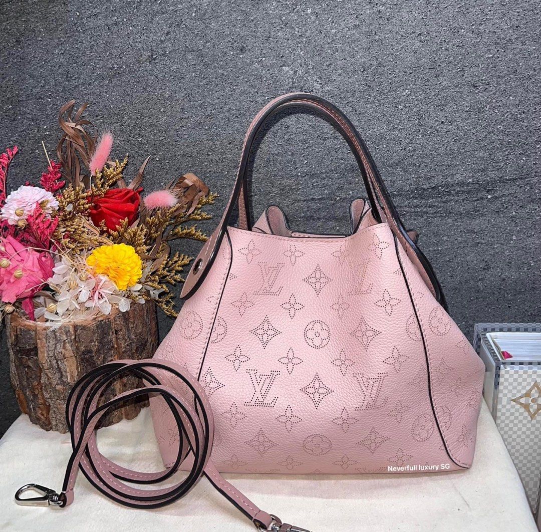 M54353 Louis Vuitton Mahina Leather Hina PM-Magnolia Pink