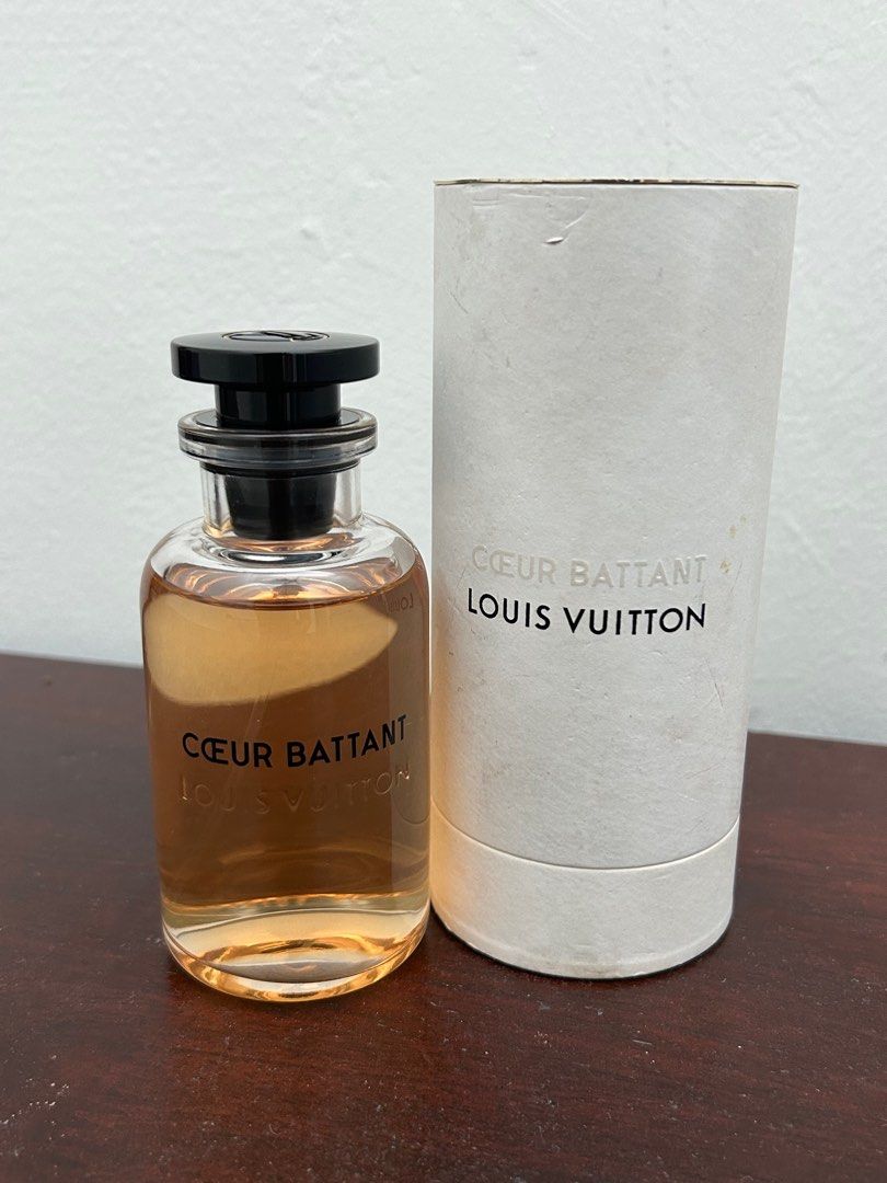 Coeur Battant by Louis Vuitton is a fresh, green, slightly sweet Chypr