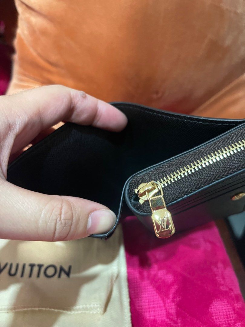 💢SOLD 💢BNIB LV Clea Wallet, Luxury, Bags & Wallets on Carousell