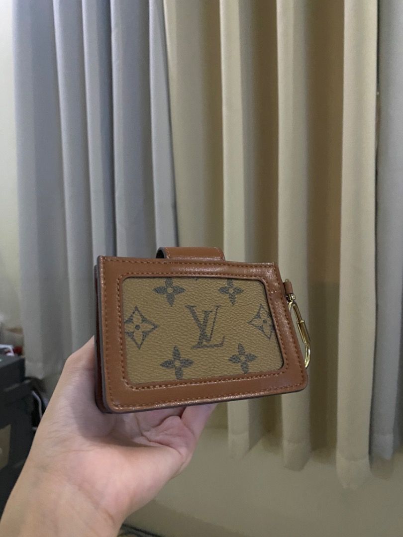 LV dauphine multicartes (rare) on Carousell