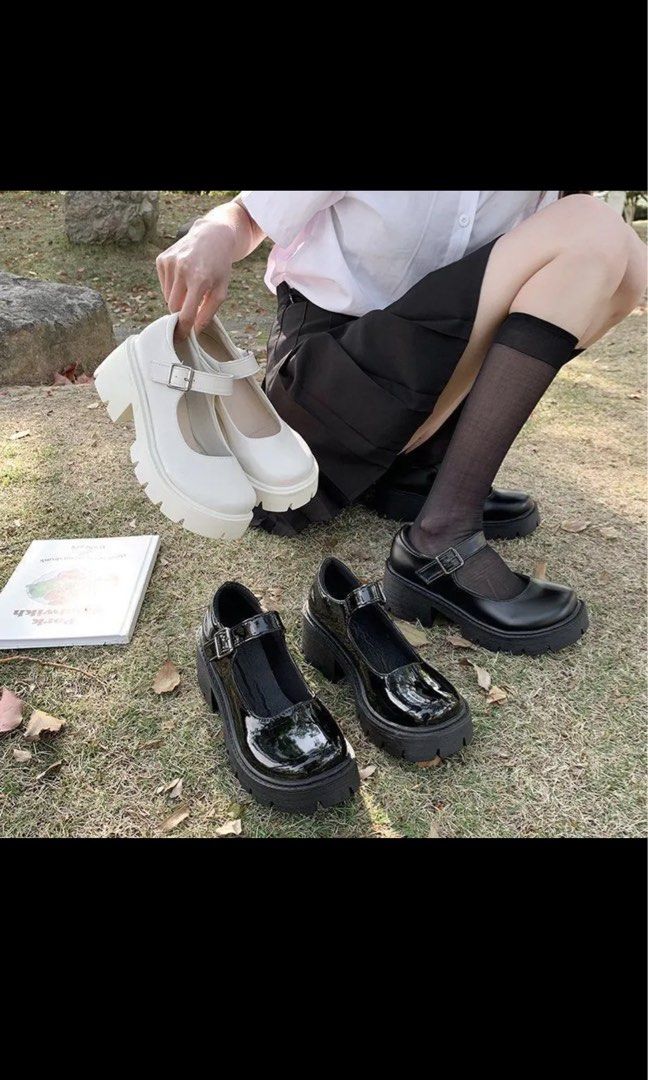 matte black boots womens