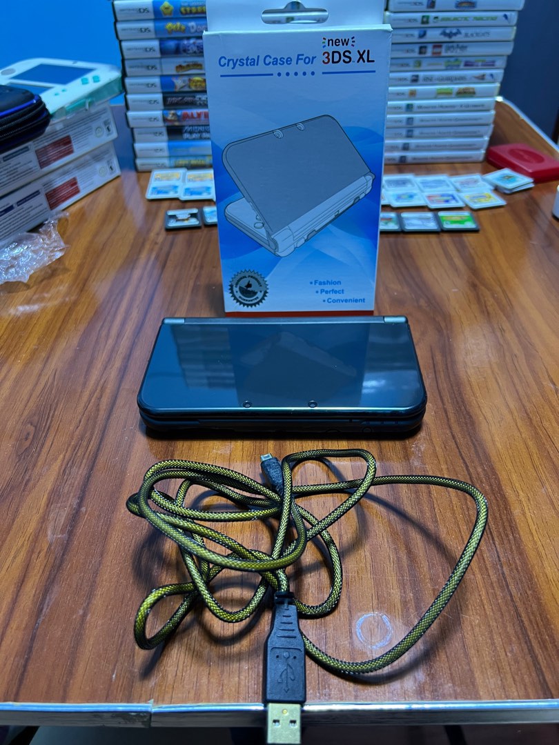New Nintendo 3DS XL IPS Top Screen (US Version & Non Cfw), Video Gaming