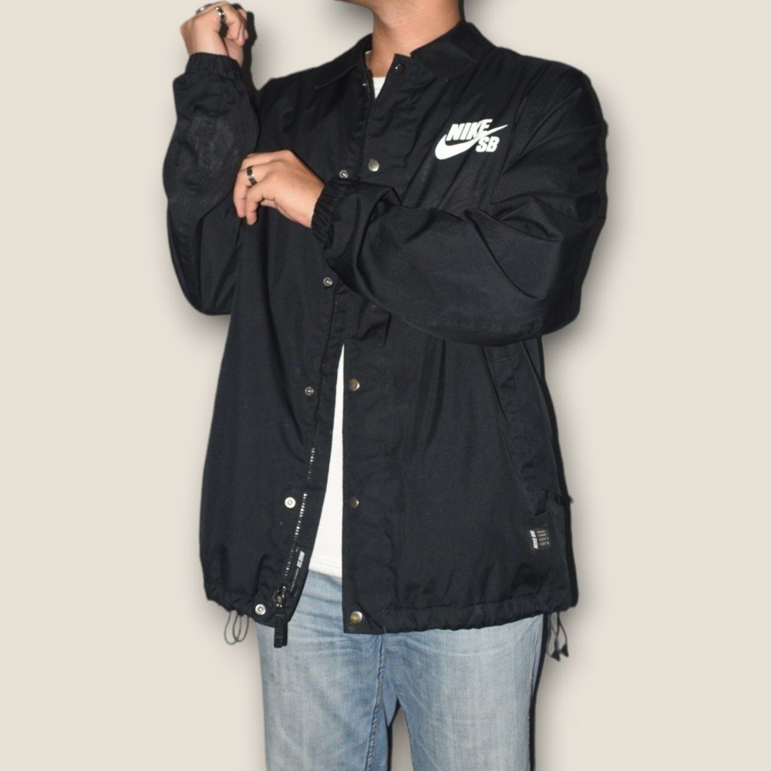 NIKE SB BLACK WATERPROOF NYLON JACKET Men s Fashion Coats