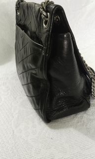 (Category: ) located in . Submitted by baglovers.id (Listing ID 1246746734, Image 1). Description: .