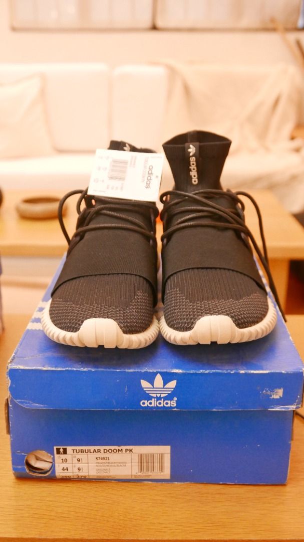 NOS ADIDAS TUBULAR DOOM PK MEN SIZE 10 Men s Fashion Footwear