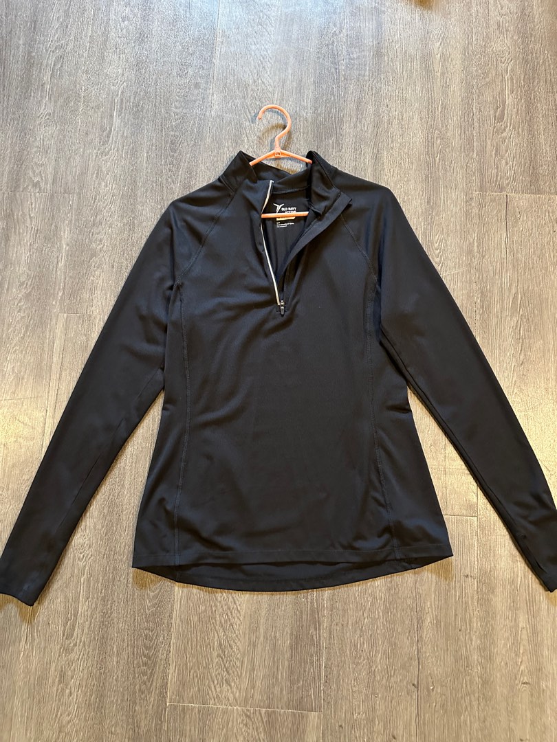 Old navy workout jacket Women s Fashion Activewear on Carousell