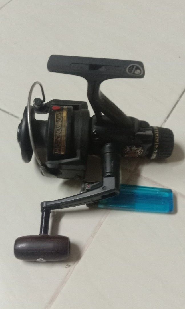 Reel Shimano carbon ex3000, Sports Equipment, Fishing on Carousell