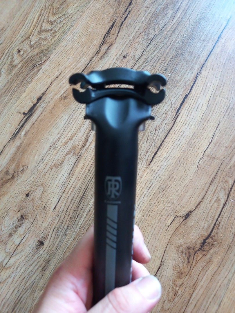 Ritchey 27.2 carbon seatpost, Sports Equipment, Bicycles & Parts, Parts