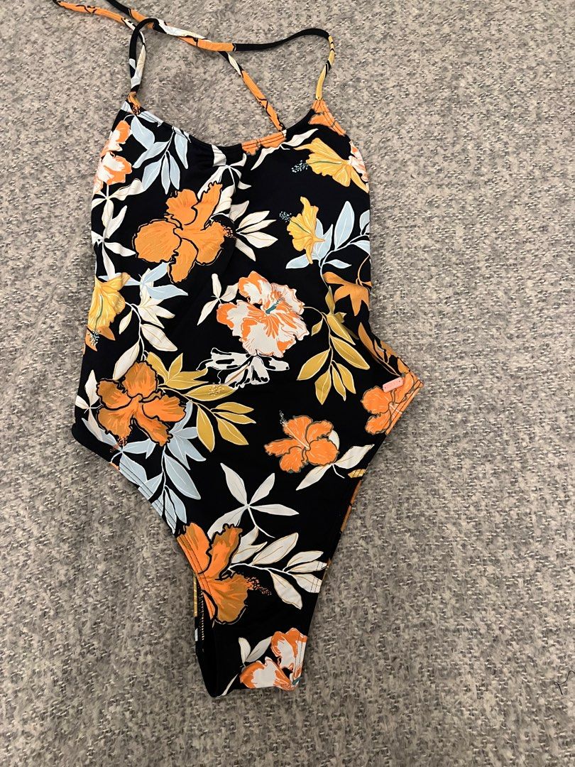ROXY swimsuit (Category: Activewear) located in Quezon City. Submitted by janey_21 (Listing ID 1246648990, Image 1). Description: Used once.