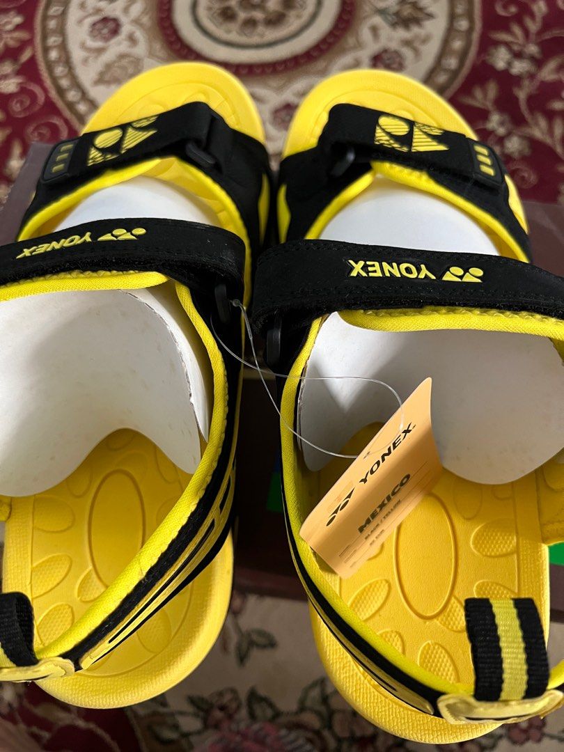 Yonex sandals sale