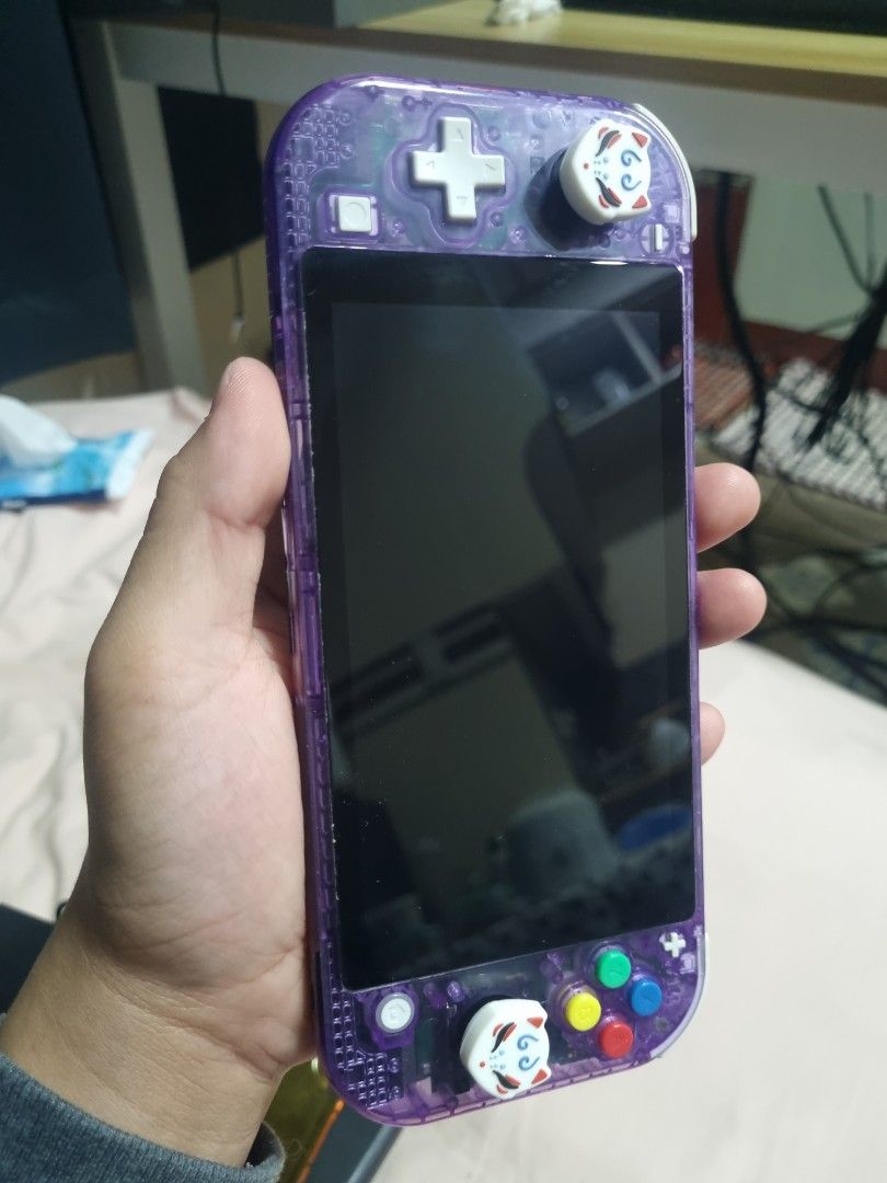 Selling Switch Lite w/ Atomic Purple Shell Case, Mobile Phones
