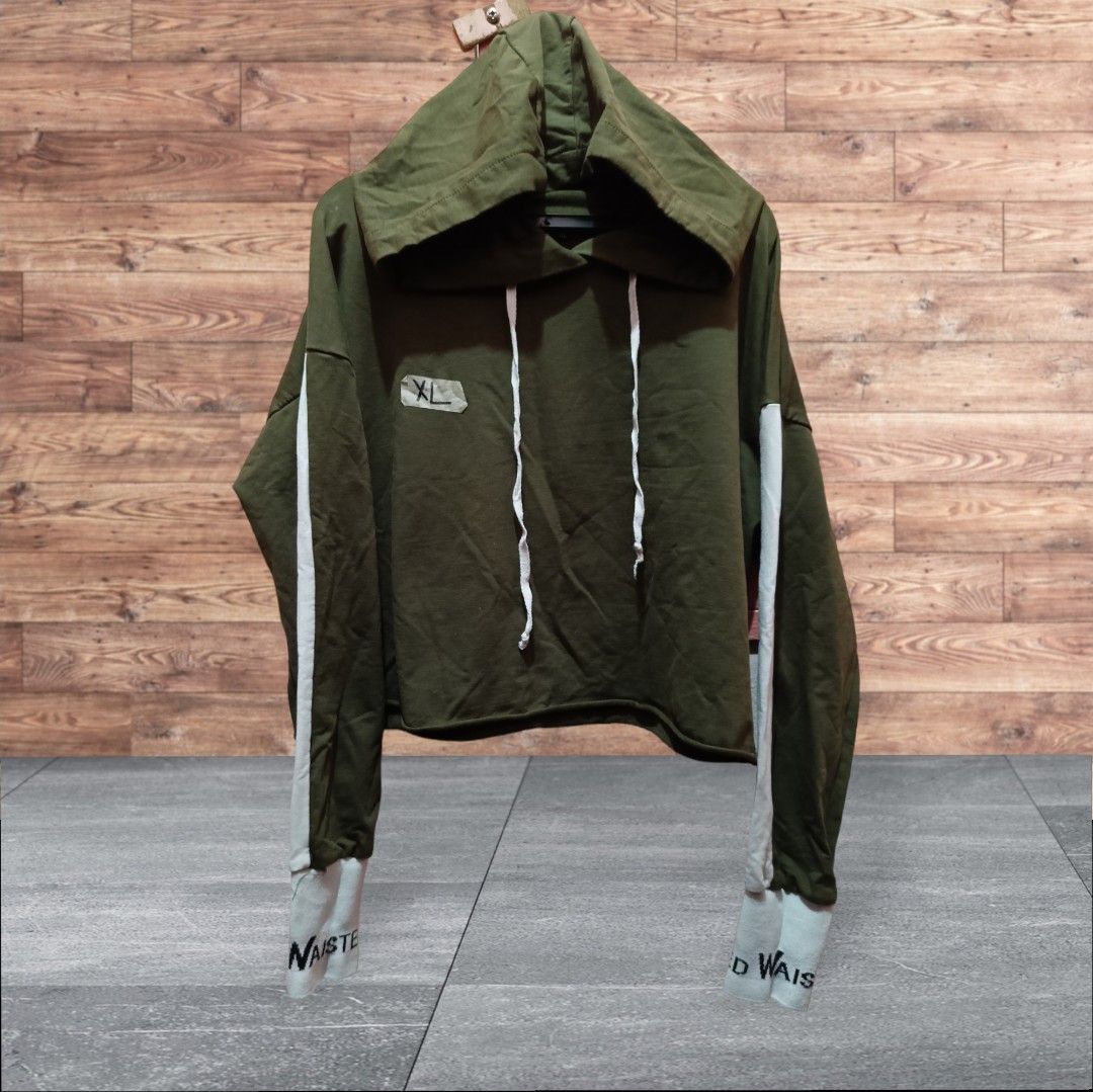 Semi cropped hoodie store
