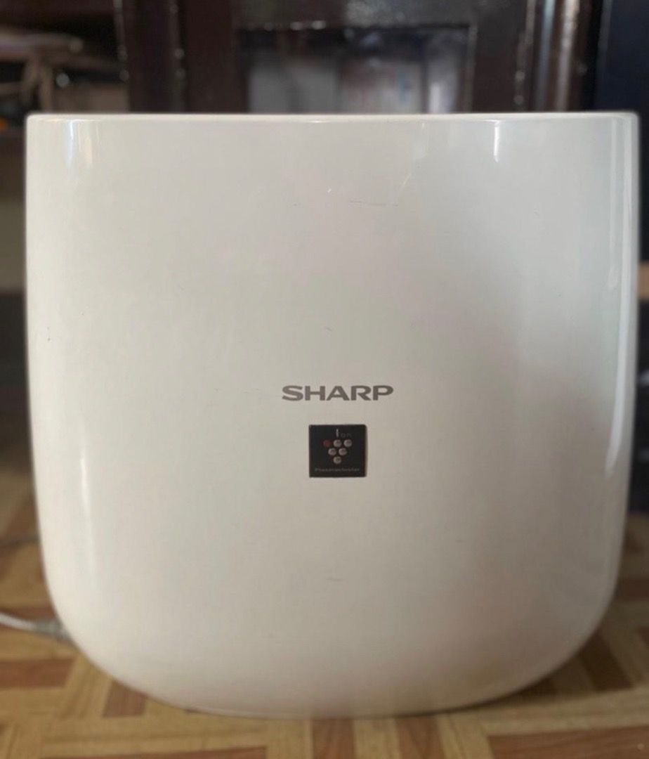 Sharp Air Purifier FP-J30E-B (Category: Home Improvement Tools & Accessories) located in Manila. Submitted by macariosacay1870 (Listing ID 1246736093, Image 3). Description: 23 sq.m . Plasmacluster Ion Technology High Density Plasmacluster Ions and Fan Plasmacluster Ion Modes (On/Off) Plasmacluster Indicator Light Replacement Filter (Automatic Detection) Special Program Mode (Haze Mode).