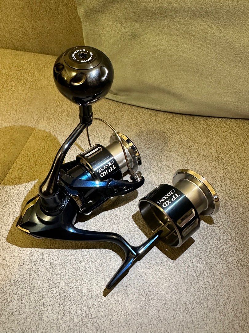 超美品 SHIMANO 17 TWIN POWERXD C3000HG-