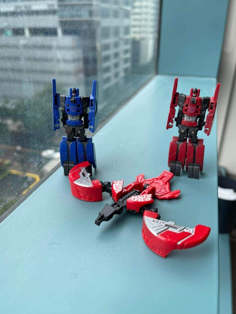 Transformers WFC Rumble, Frenzy, and Laserbeak Set (Category: Action & Battle Toys) located in Makati City. Submitted by primestuff (Listing ID 1246654951, Image 1). Description: No box. Like New. No issues. In excellent condition. Complete parts and no discoloration. Just put on display in my son’s room. Part of his collection but need to let go. WFC- War for Cybertron MOP- GCash/BPI Delivery can be arranged via Lalamove/Grab. SF c/o buyer. Paym