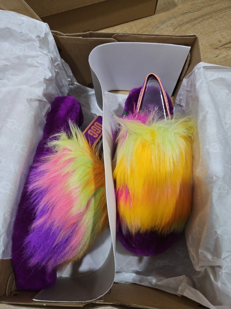 Tie dye online ugg slides