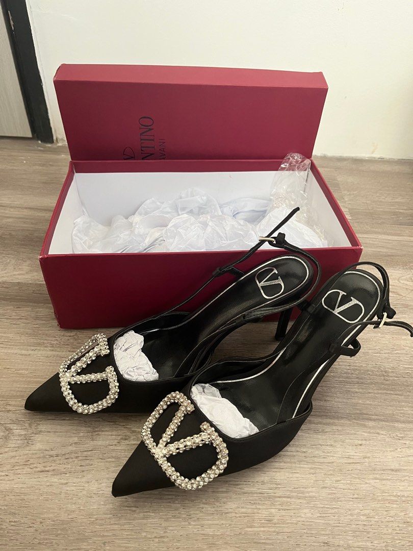 Valentino garavani black diamond 8cm heels
