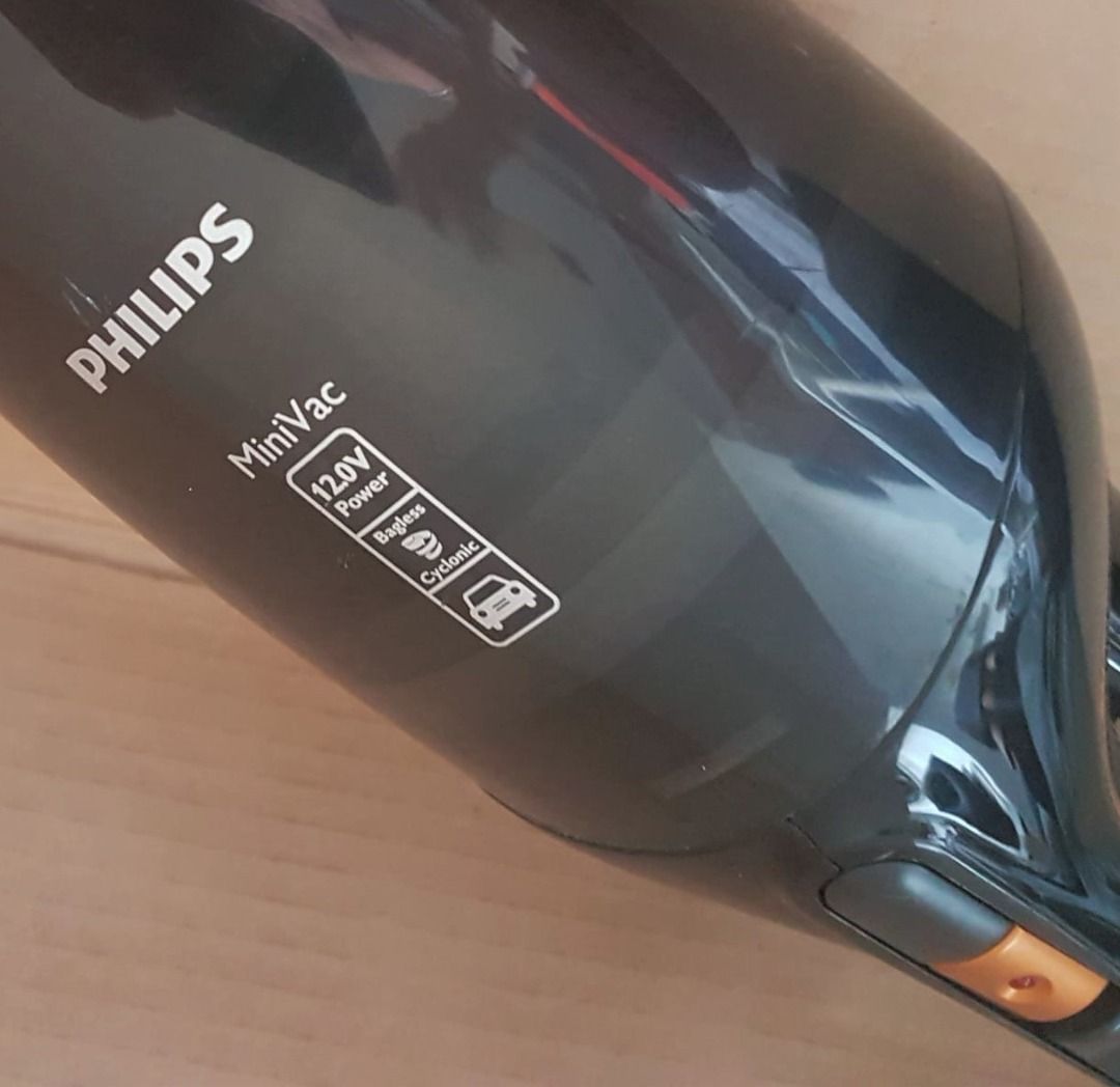 Versatile Philips MiniVac, Handheld vacuum cleaner, Bagless cyclonic