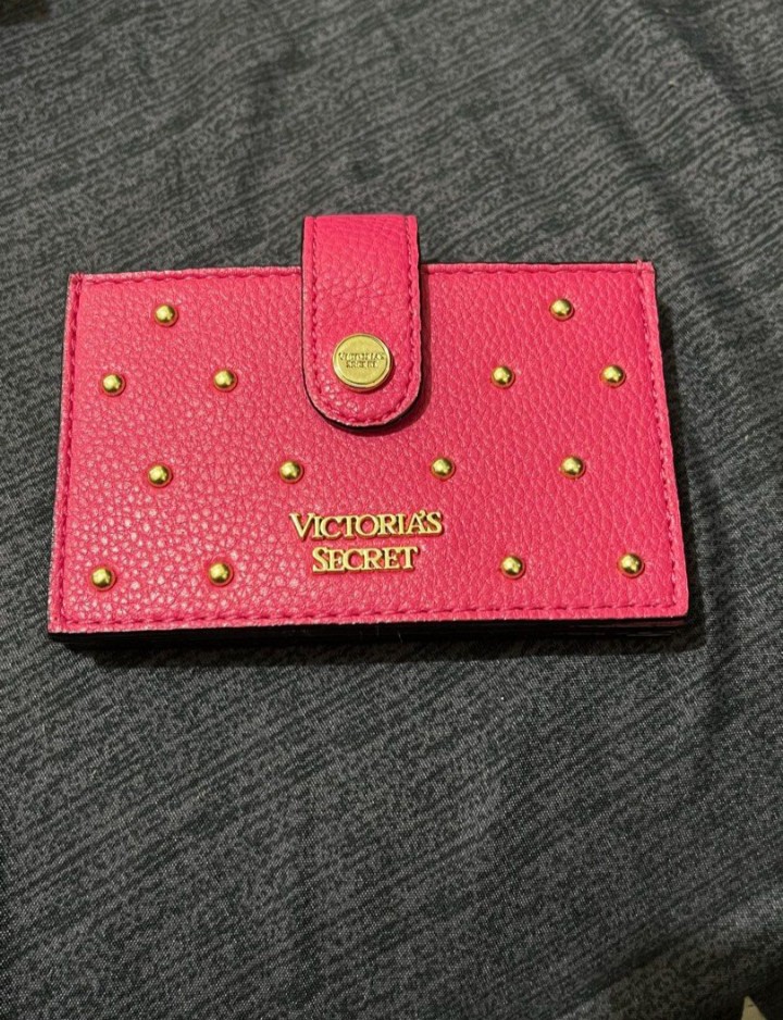 Victoria's Secret expandable card holder, Luxury, Bags & Wallets on ...