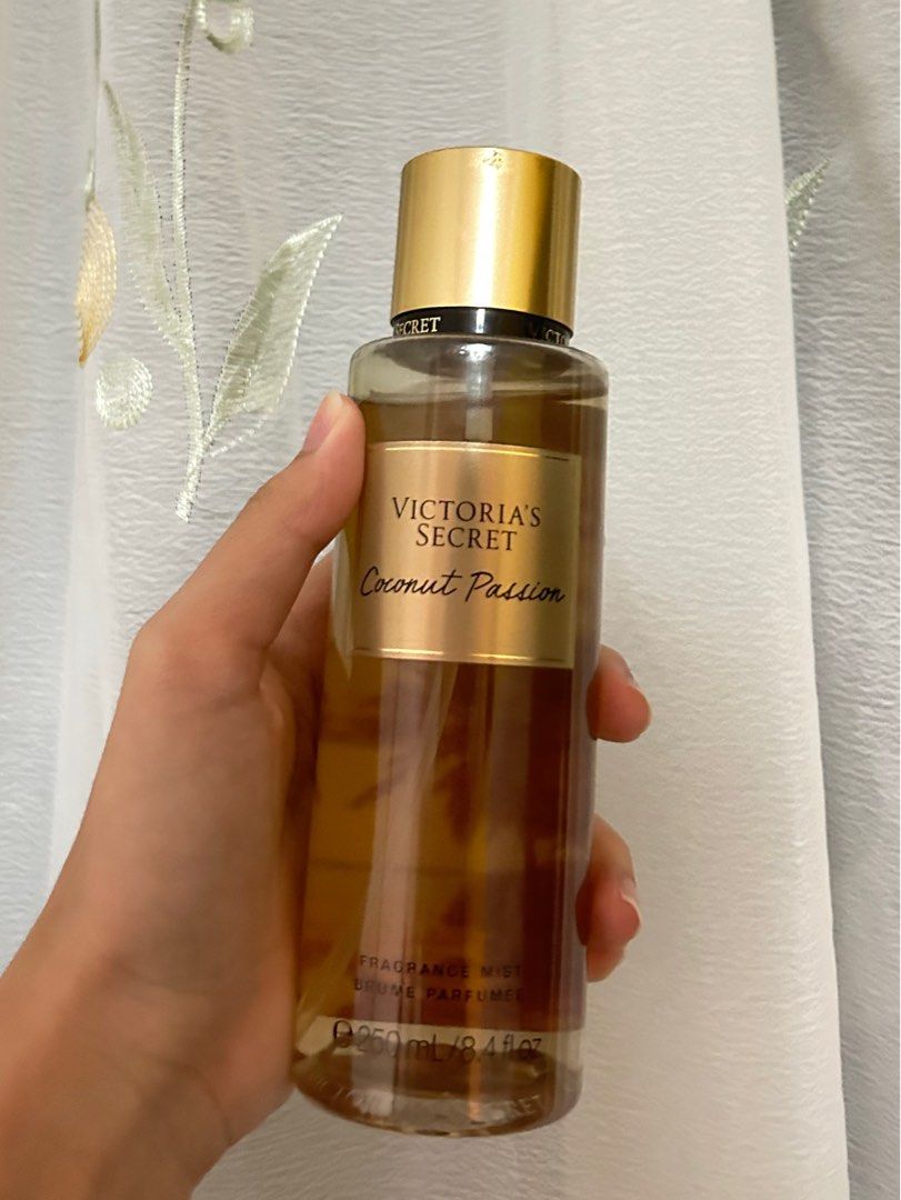 Victoria's Secret Fragrance Mist (Coconut Passion)